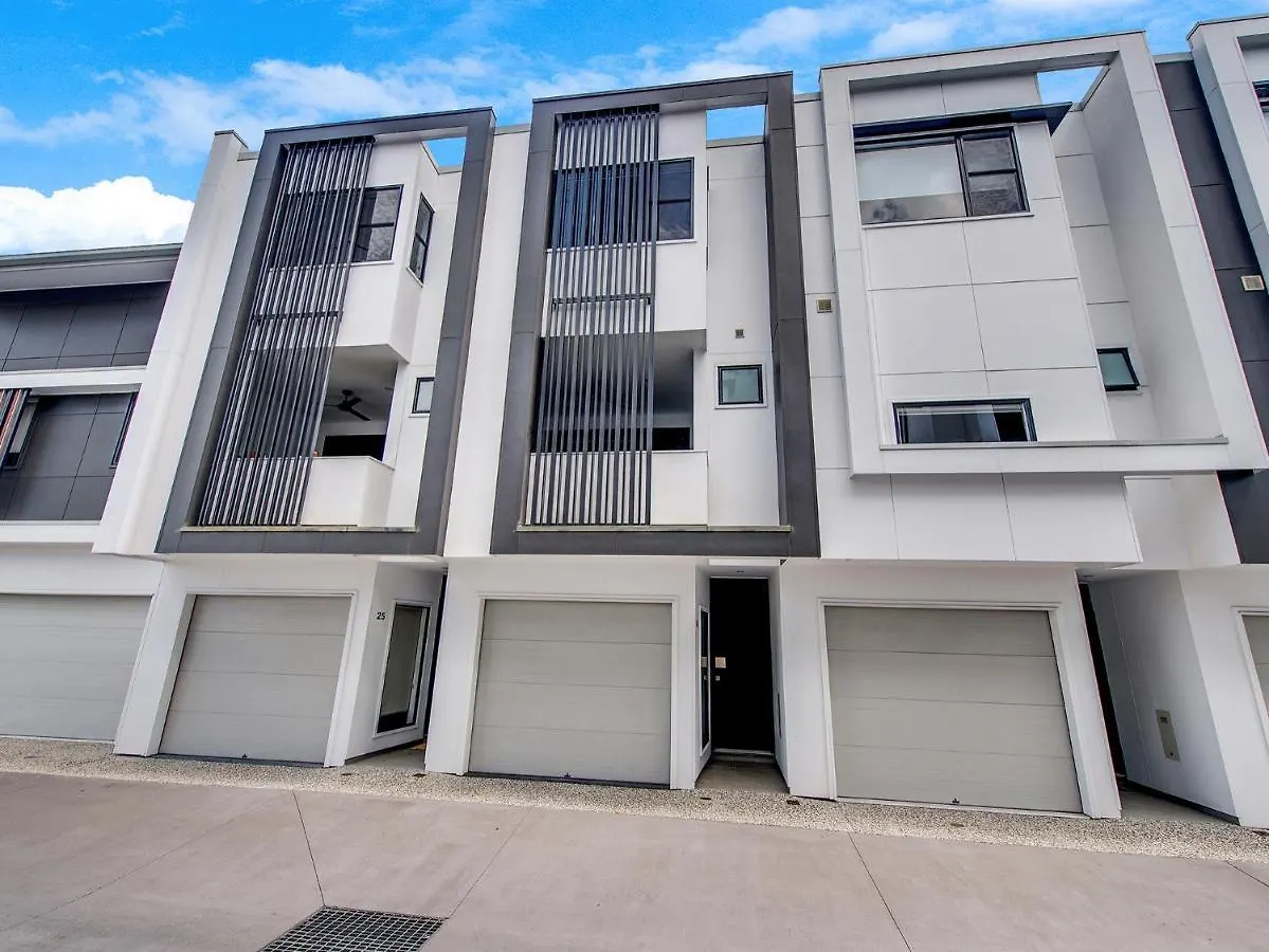 Apartment J24B - Bulimba Home From Home Brisbane